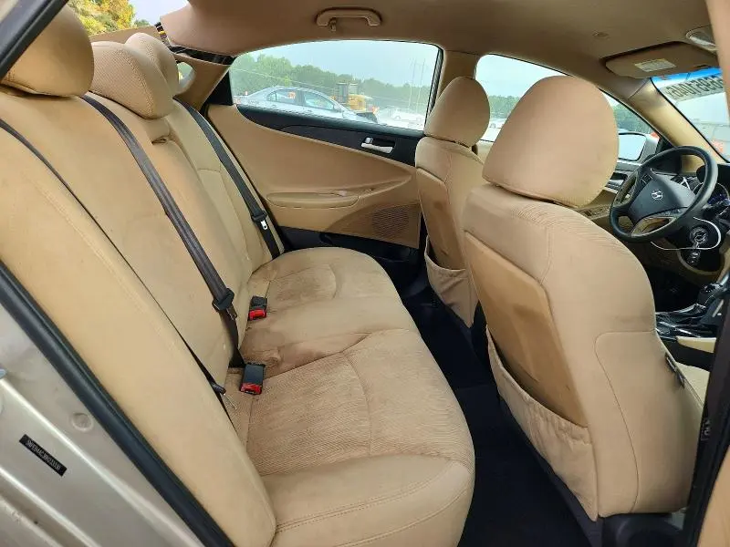 2011 HYUNDAI SONATA GLS  