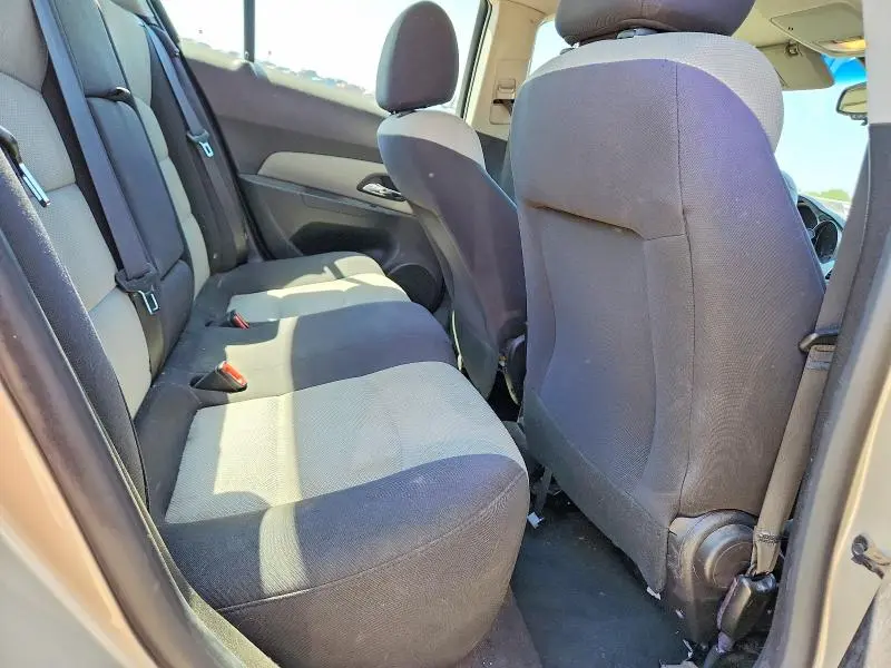 2014 CHEVROLET CRUZE LS  