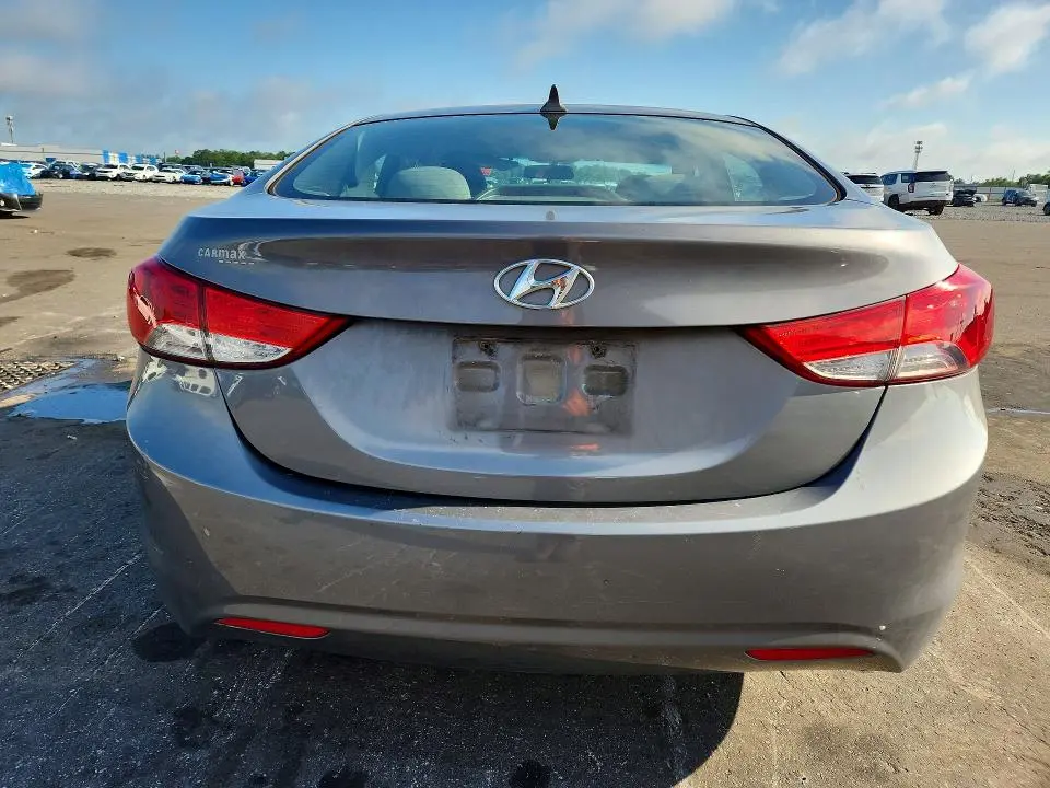 2012 HYUNDAI ELANTRA GLS  