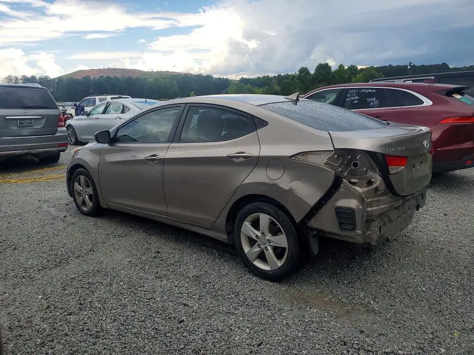 2013 HYUNDAI ELANTRA GLS  