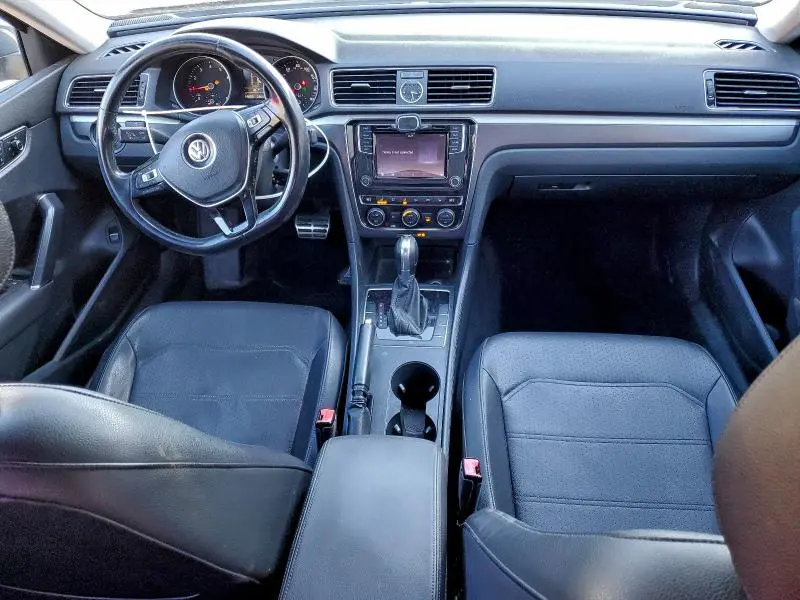 2017 VOLKSWAGEN PASSAT R-LINE  