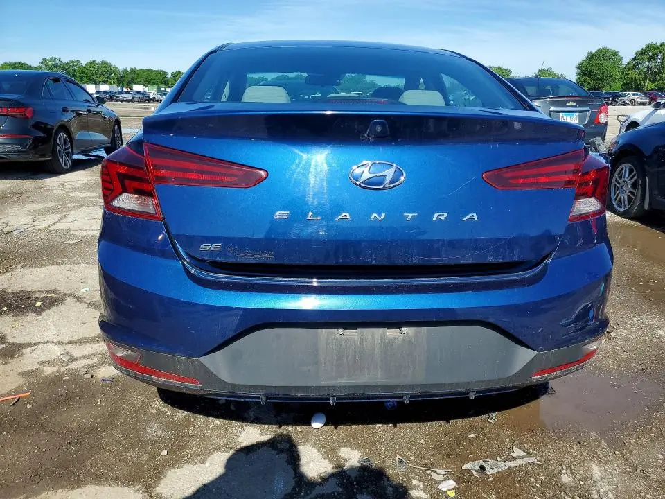 2020 HYUNDAI ELANTRA SE  