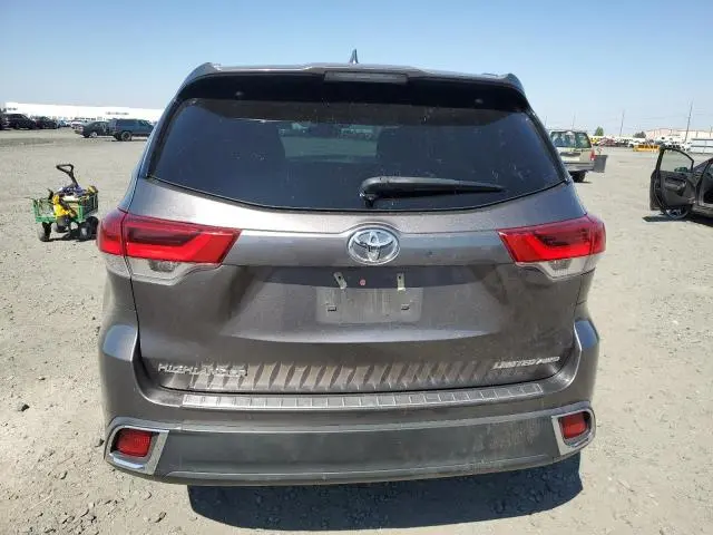 2019 TOYOTA HIGHLANDER LIMITED  