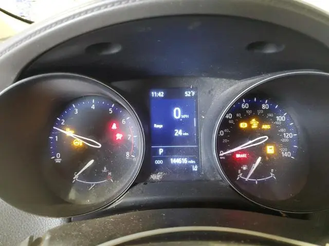 2020 TOYOTA C-HR XLE  