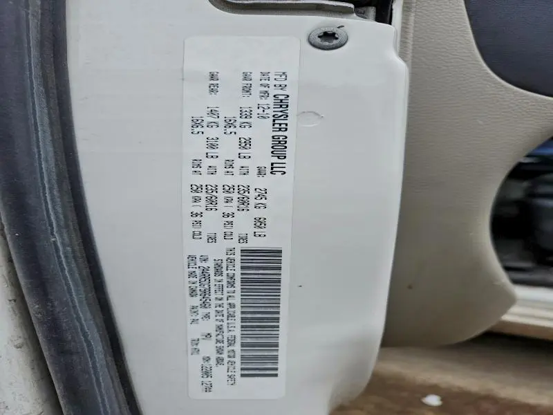 2011 CHRYSLER TOWN & COUNTRY TOURING  