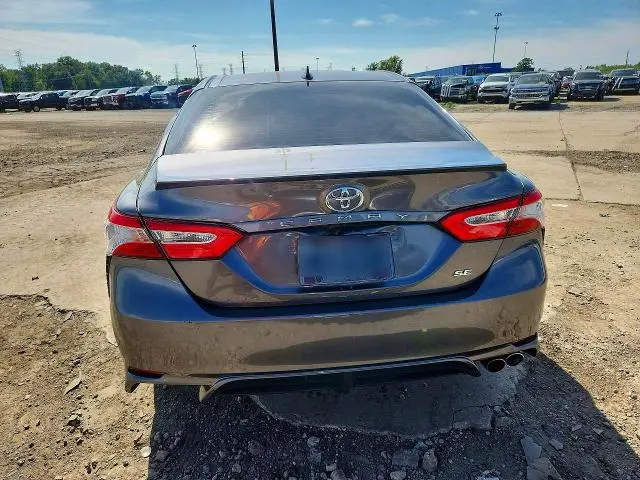 2020 TOYOTA CAMRY SE  