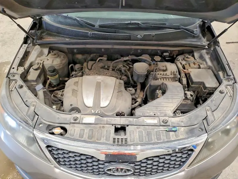 2011 KIA SORENTO LX  