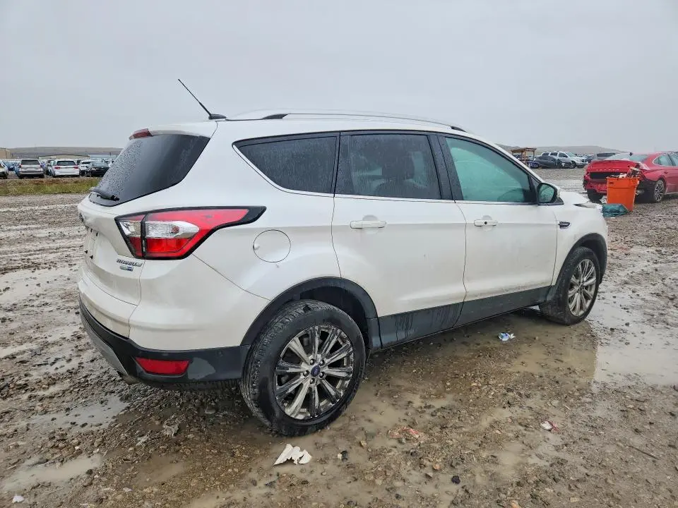 2017 FORD ESCAPE TITANIUM  