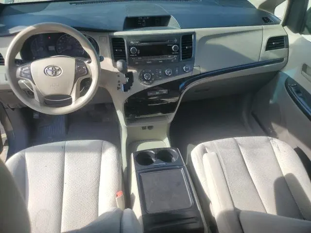 2012 TOYOTA SIENNA LE  