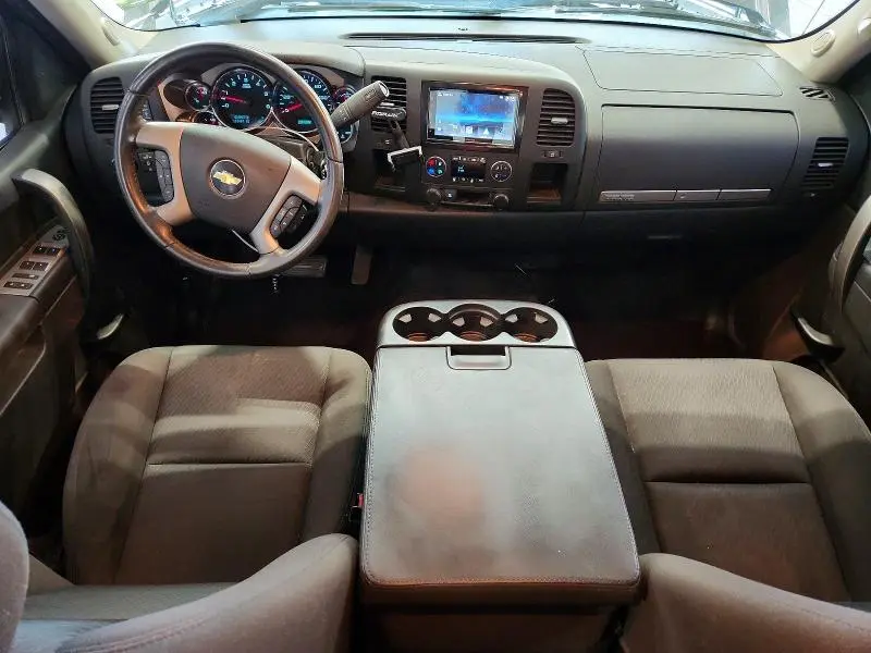 2011 CHEVROLET SILVERADO C1500 LT  