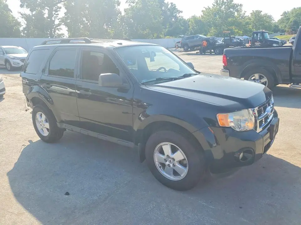 2012 FORD ESCAPE XLT  