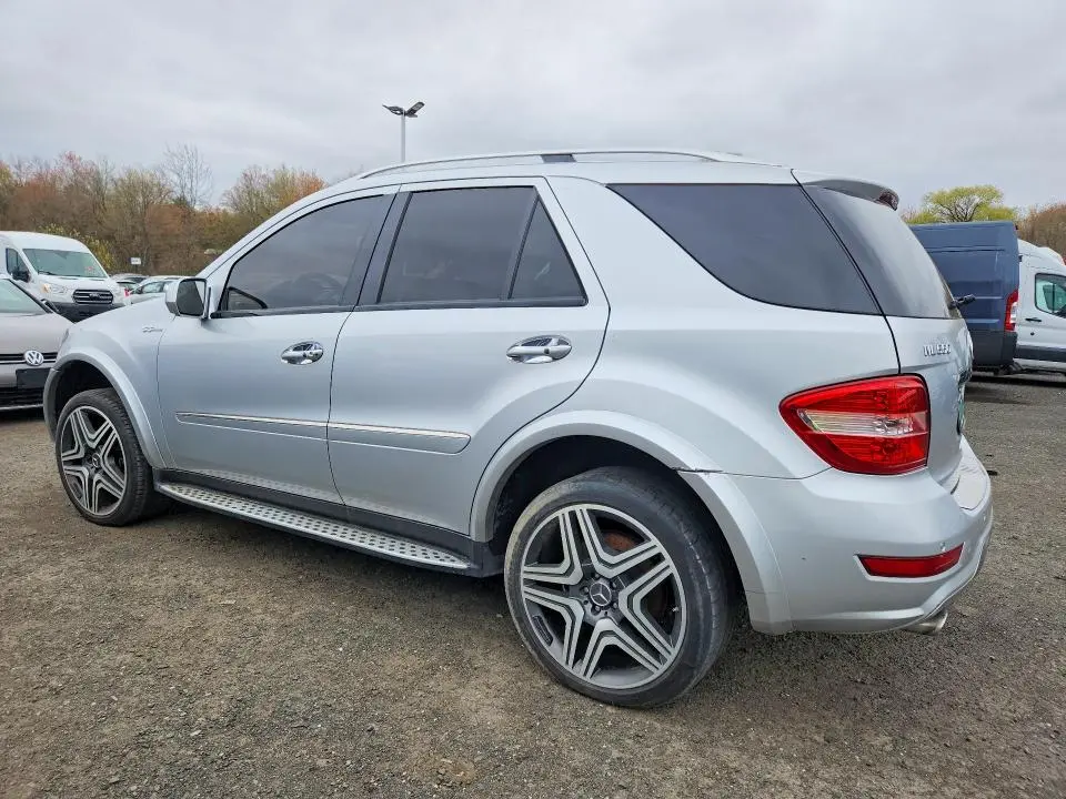 2010 MERCEDES-BENZ ML 550 4MATIC  