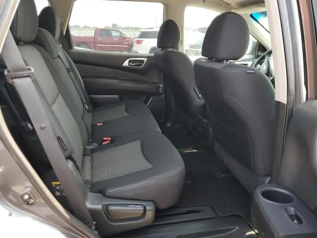 2019 NISSAN PATHFINDER S  