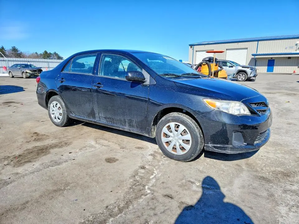 2011 TOYOTA COROLLA BASE  