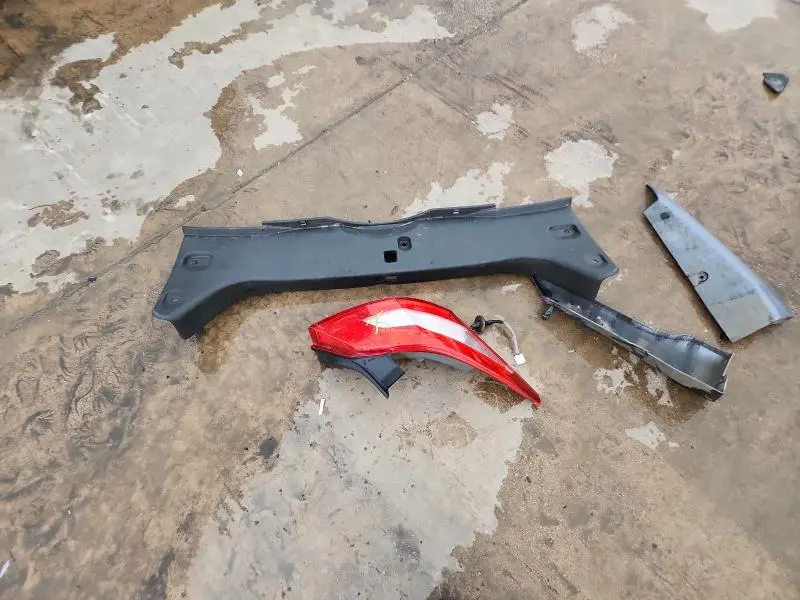 2011 NISSAN MAXIMA S  