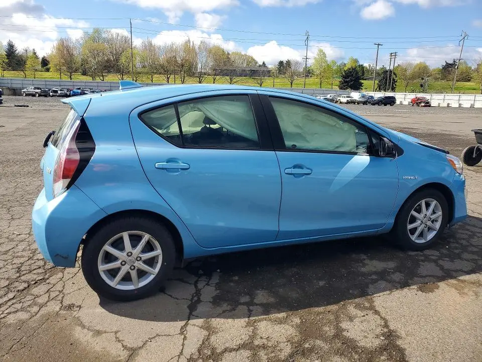 2015 TOYOTA PRIUS C FOUR  