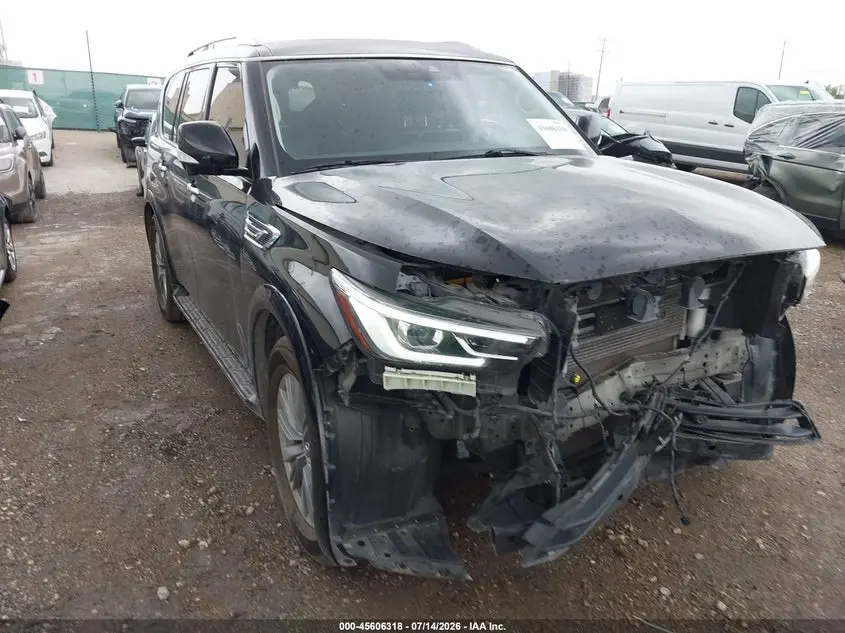 2023 INFINITI QX80 LUXE