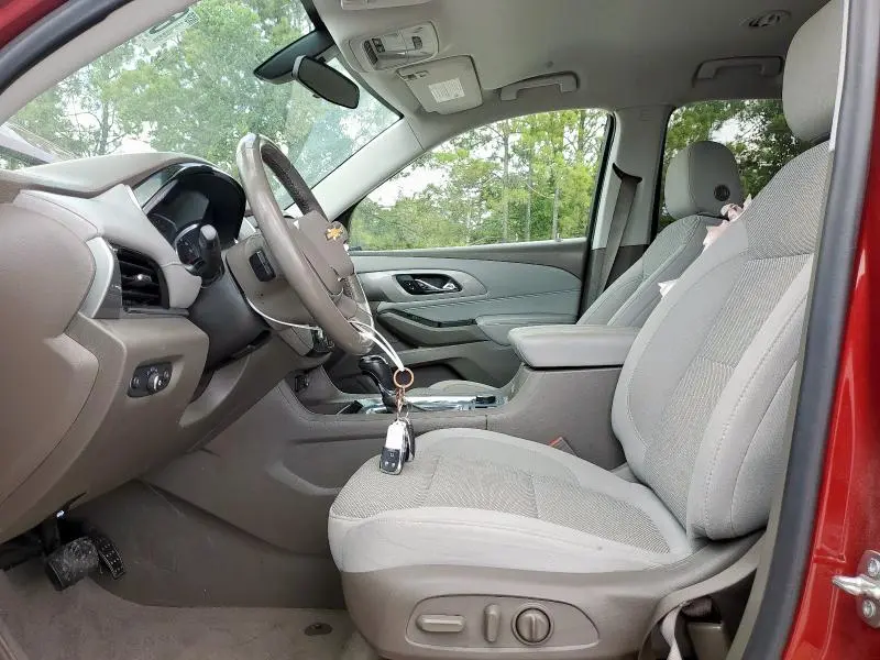 2020 CHEVROLET TRAVERSE LT  