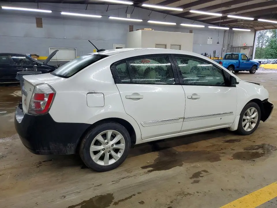 2010 NISSAN SENTRA 2.0  