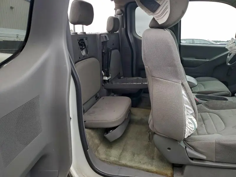 2018 NISSAN FRONTIER S  