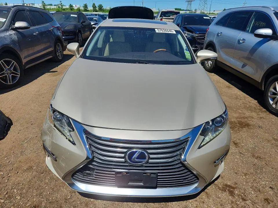 2016 LEXUS ES 300H  