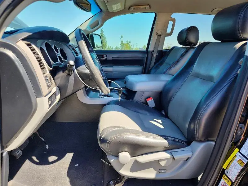 2013 TOYOTA TUNDRA CREWMAX SR5  