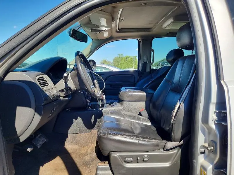 2010 CHEVROLET AVALANCHE LT  