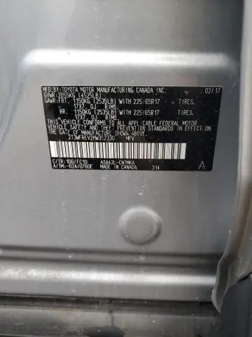 2017 TOYOTA RAV4 XLE  