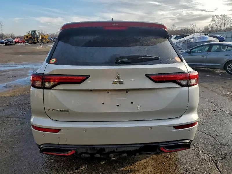 2023 MITSUBISHI OUTLANDER SE  
