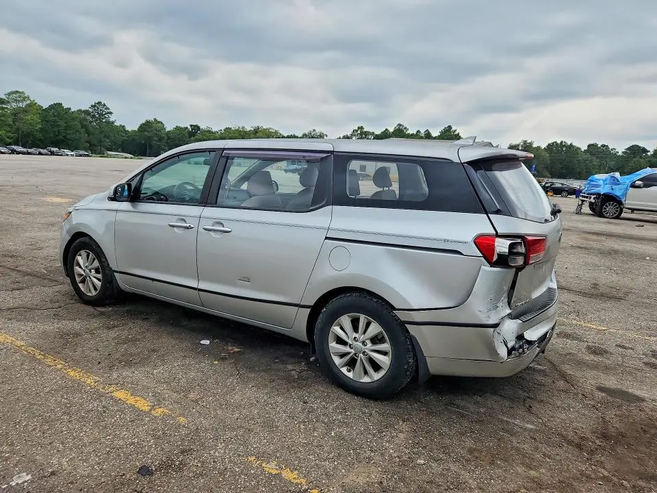 2017 KIA SEDONA L  
