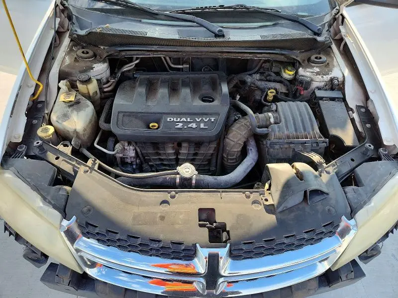 2012 DODGE AVENGER SE  