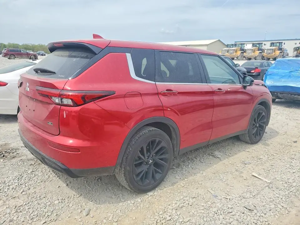 2024 MITSUBISHI OUTLANDER SE  