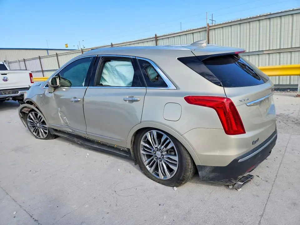 2017 CADILLAC XT5 PREMIUM LUXURY  