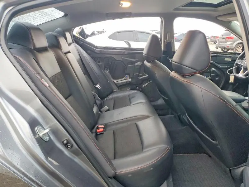 2019 NISSAN ALTIMA SR  