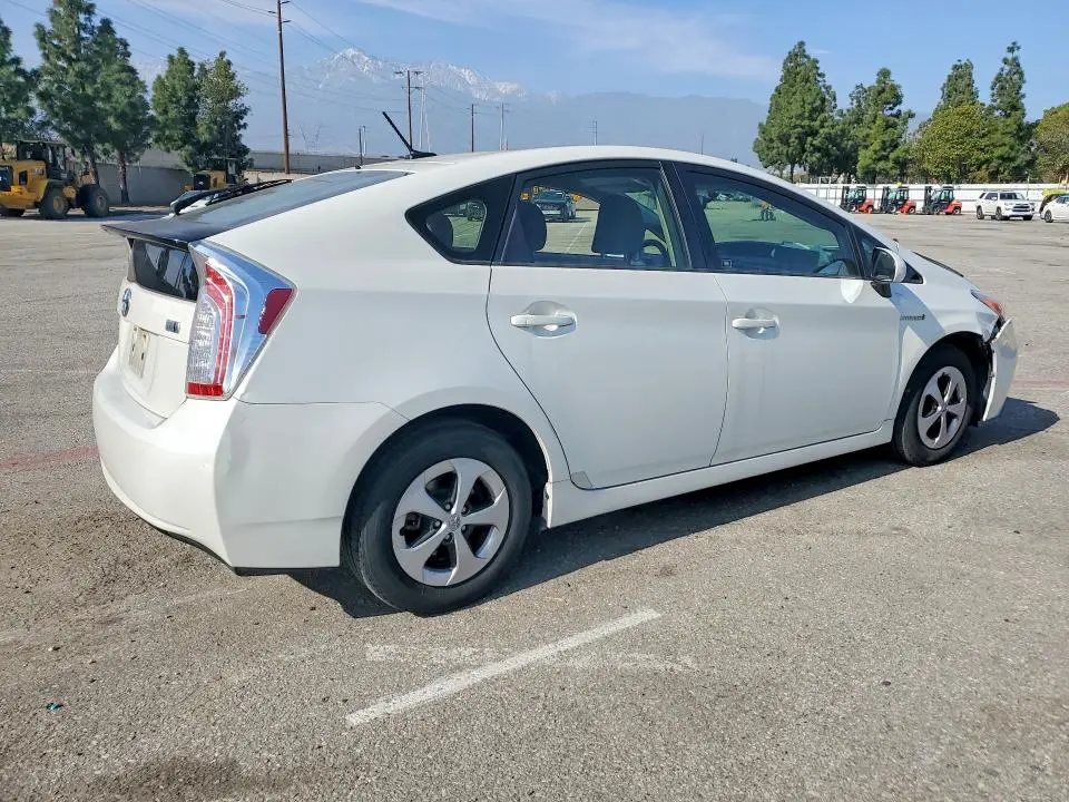 2013 TOYOTA PRIUS   