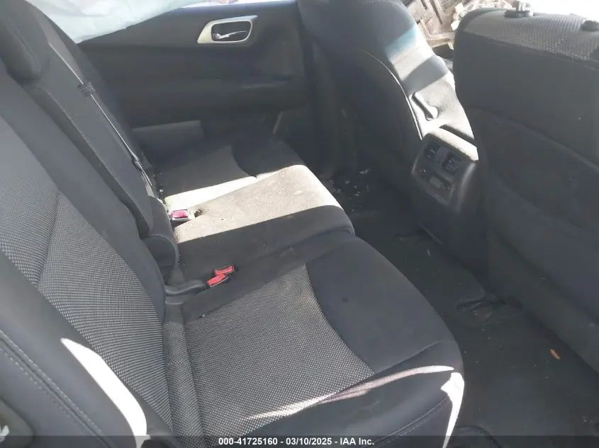 2017 NISSAN PATHFINDER SV