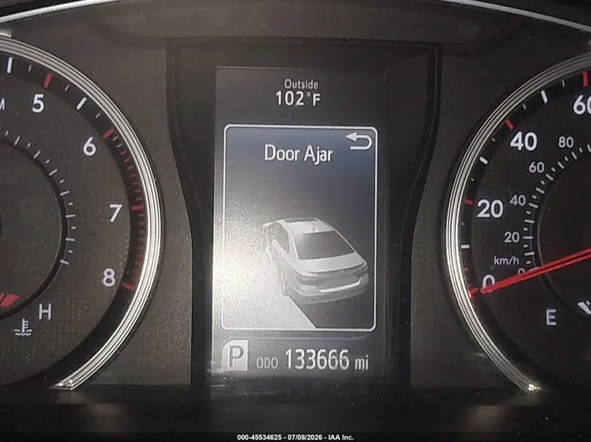 2015 TOYOTA CAMRY SE