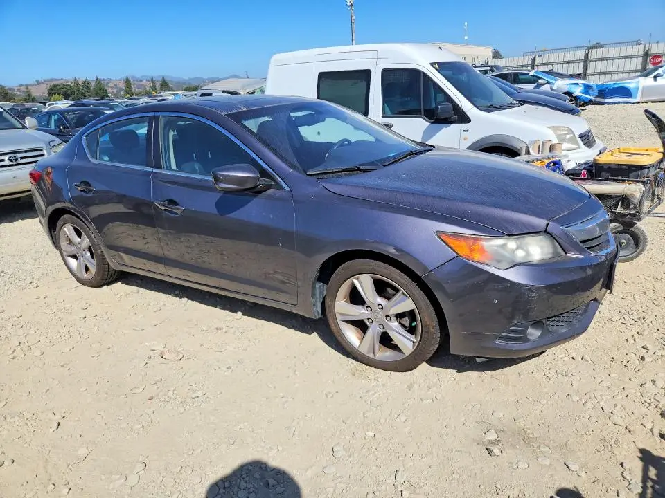 2015 ACURA ILX 20 TECH  