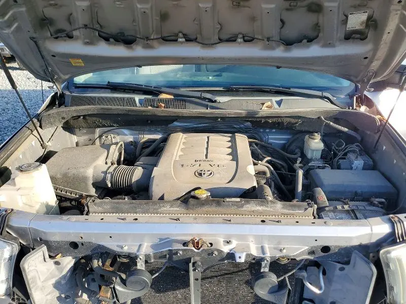 2010 TOYOTA TUNDRA CREWMAX SR5  