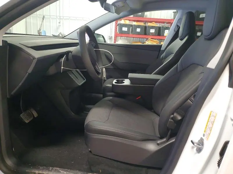 2026 TESLA MODEL Y   