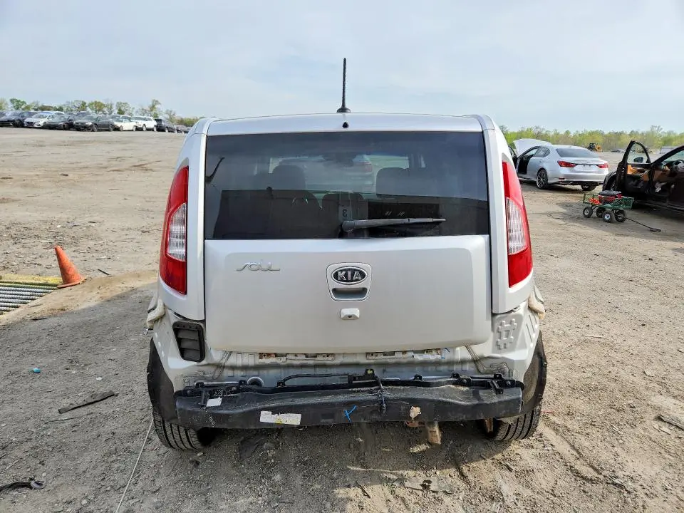 2012 KIA SOUL +  