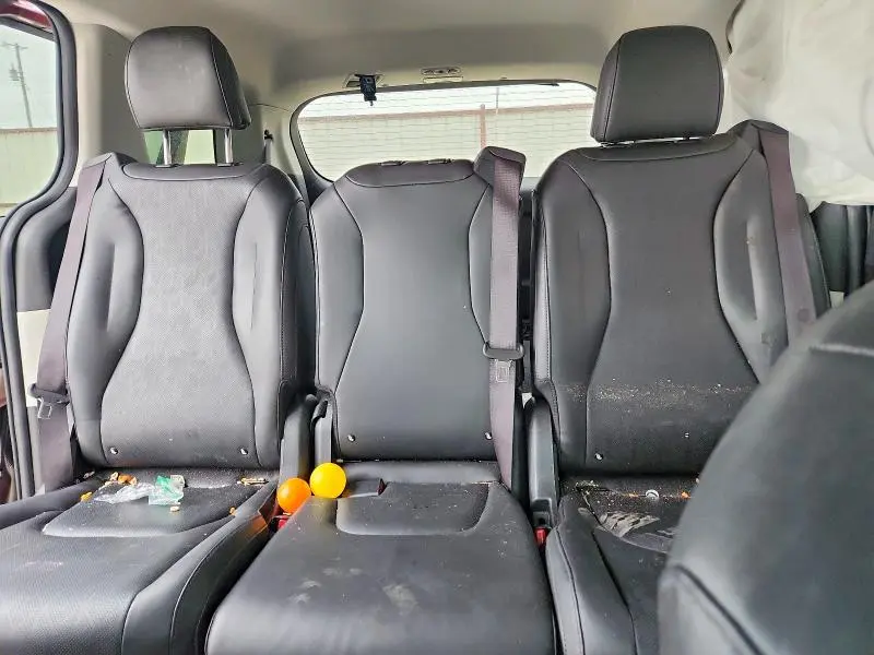 2022 KIA CARNIVAL LX  