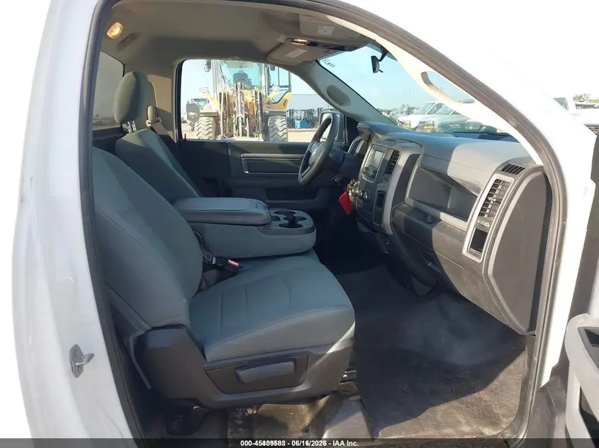 2017 RAM 1500 TRADESMAN  4X2 8' BOX