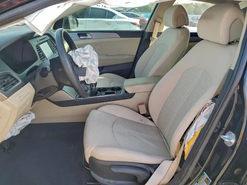 2017 HYUNDAI SONATA SE  