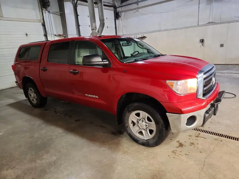 2013 TOYOTA TUNDRA CREWMAX SR5  