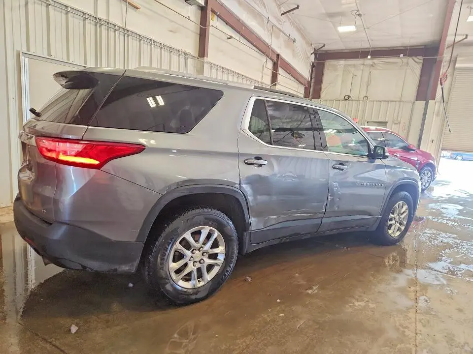 2018 CHEVROLET TRAVERSE LT  