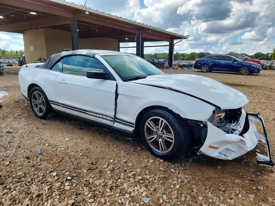 2011 FORD MUSTANG   