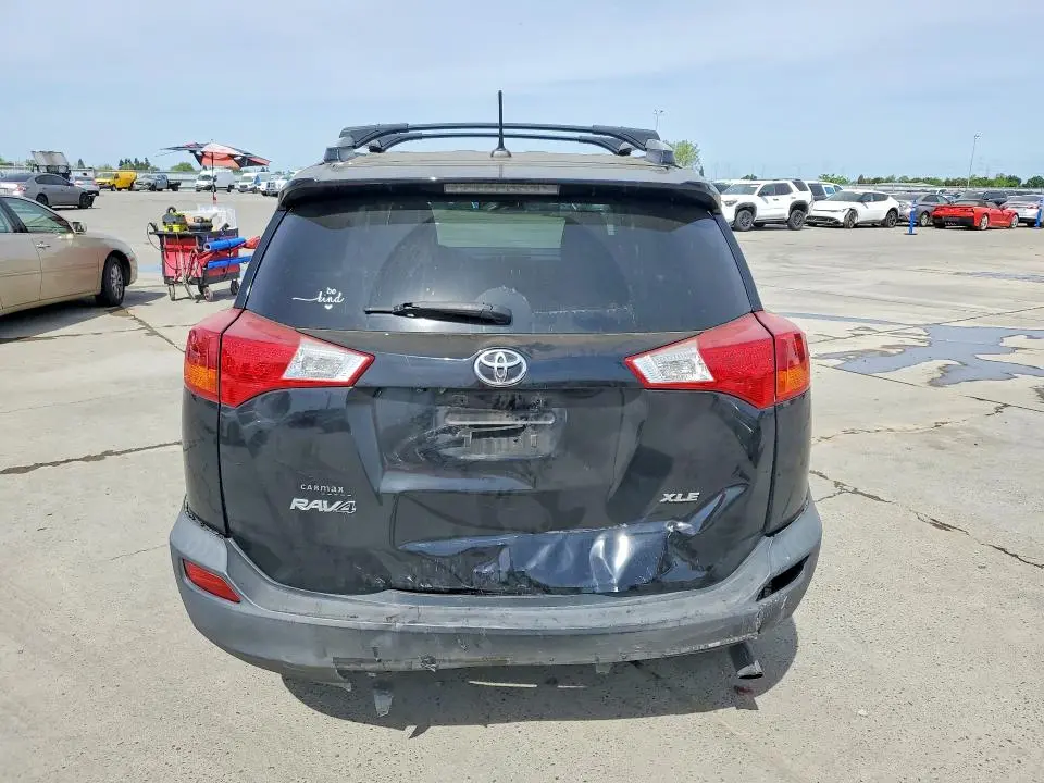 2014 TOYOTA RAV4 XLE  