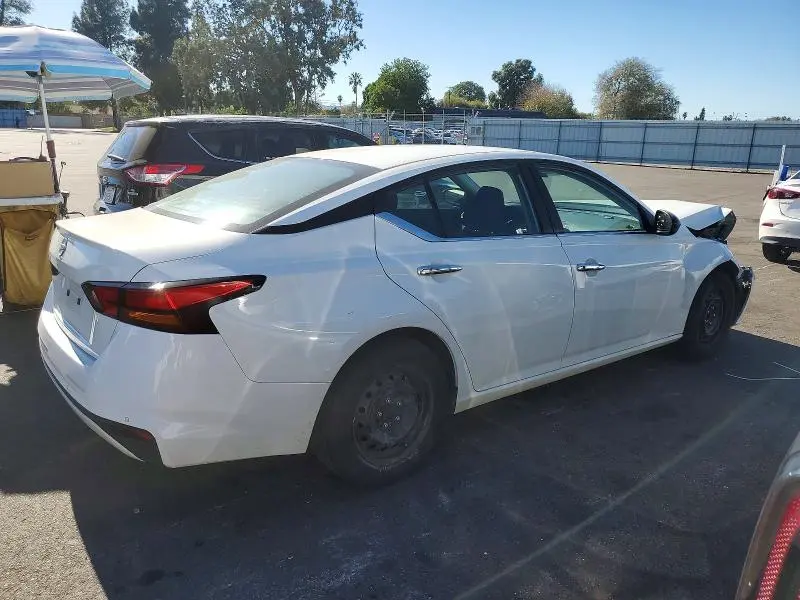 2024 NISSAN ALTIMA S  