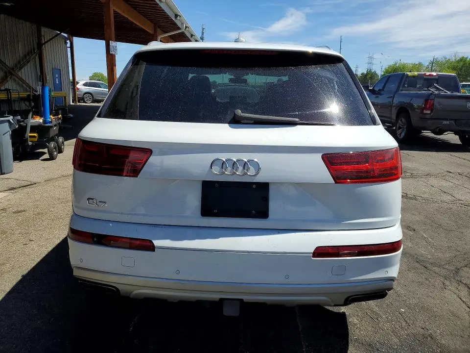 2017 AUDI Q7 PRESTIGE  